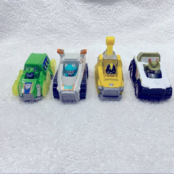 Paw Patrol True Metal Die-Cast Vehicles Set of 4 - Includes Everest - Picture 3 of 4